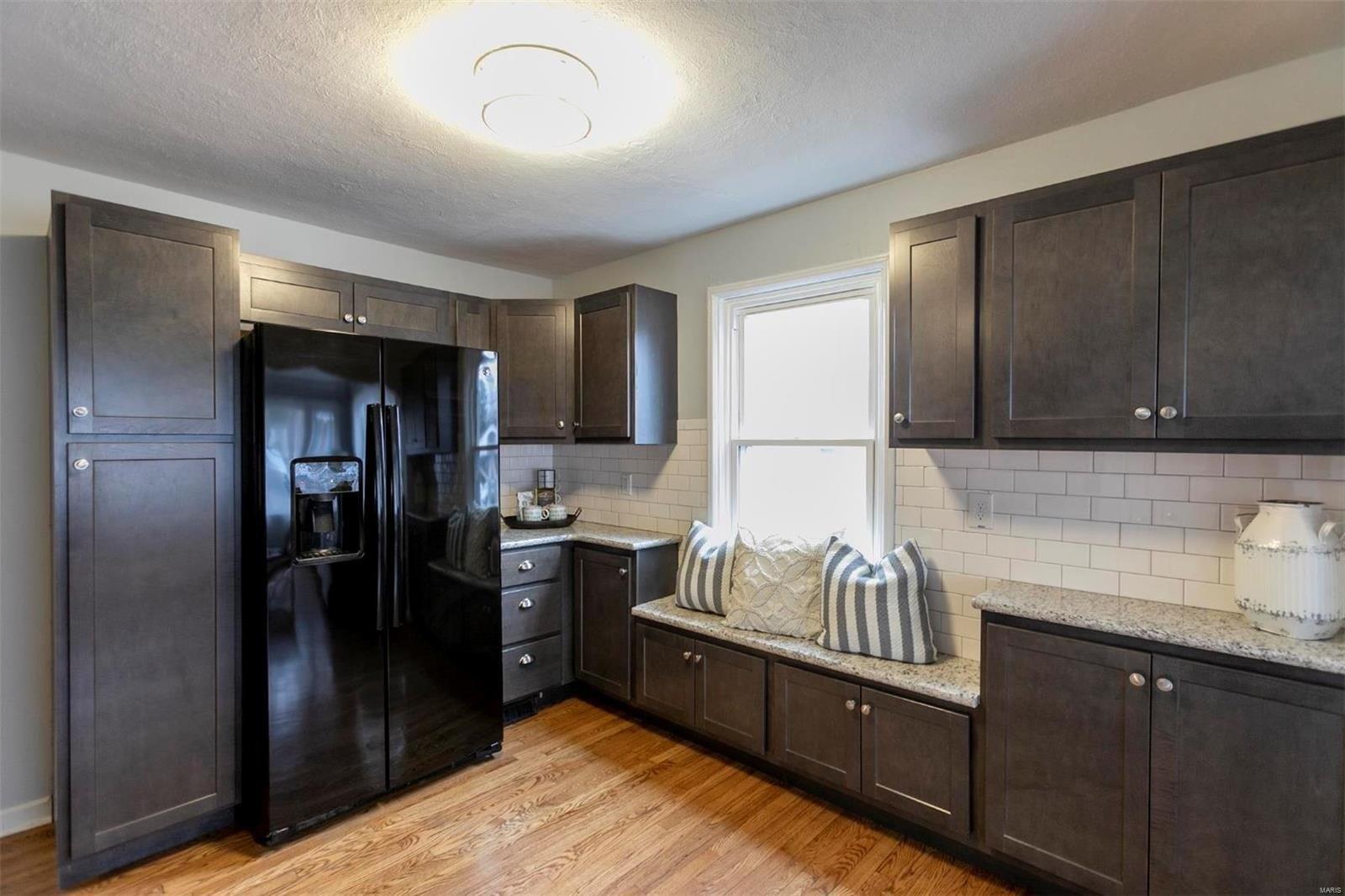 Saint George Pl, Saint Louis, MO 63119