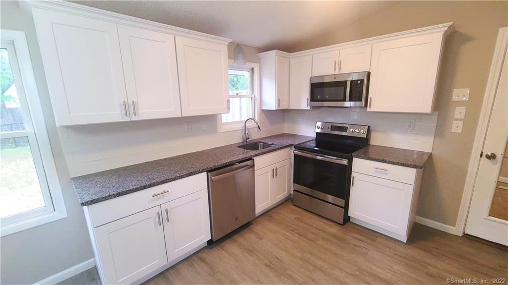 Auburn Rd, Manchester, CT 06042