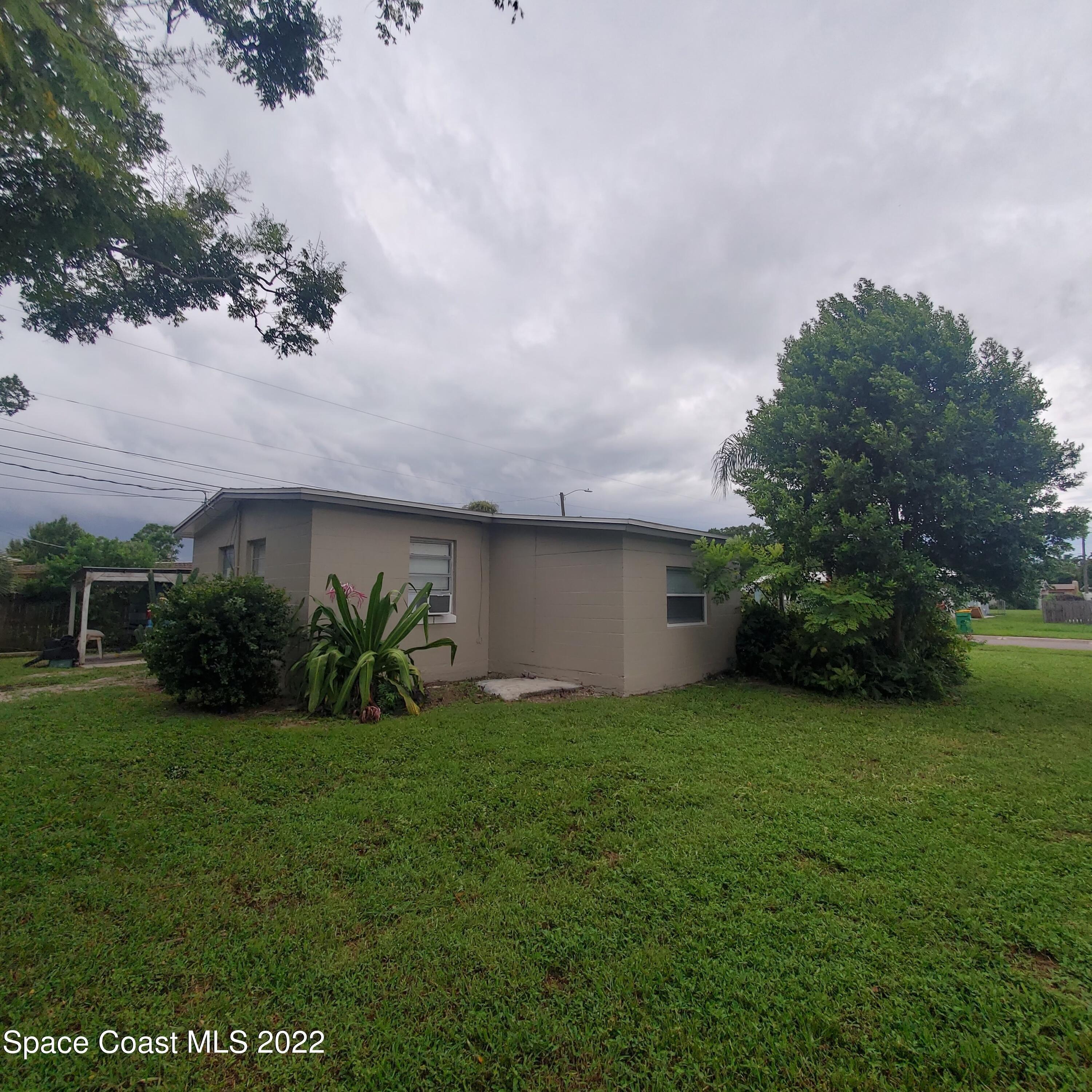 Camel Cir, Cocoa, FL 32927