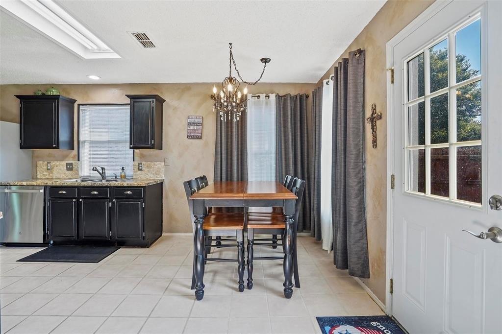 Highland Station Dr, Saginaw, TX 76131