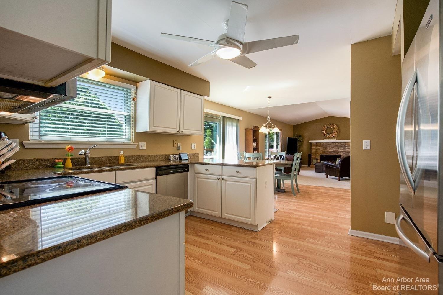 Sycamore Dr, Ypsilanti, MI 48197