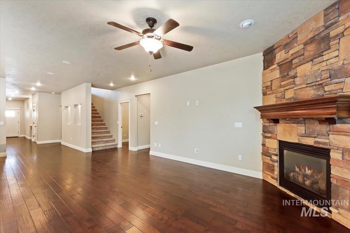 W Dreyfuss St, Meridian, ID 83646