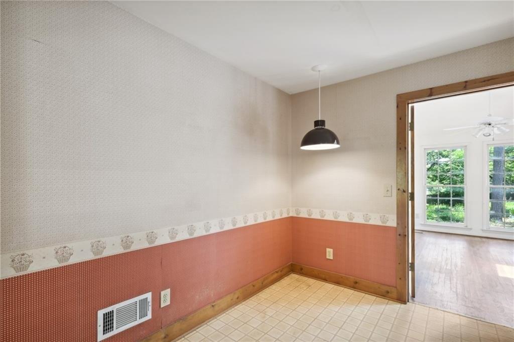 Berry Ln, Snellville, GA 30078