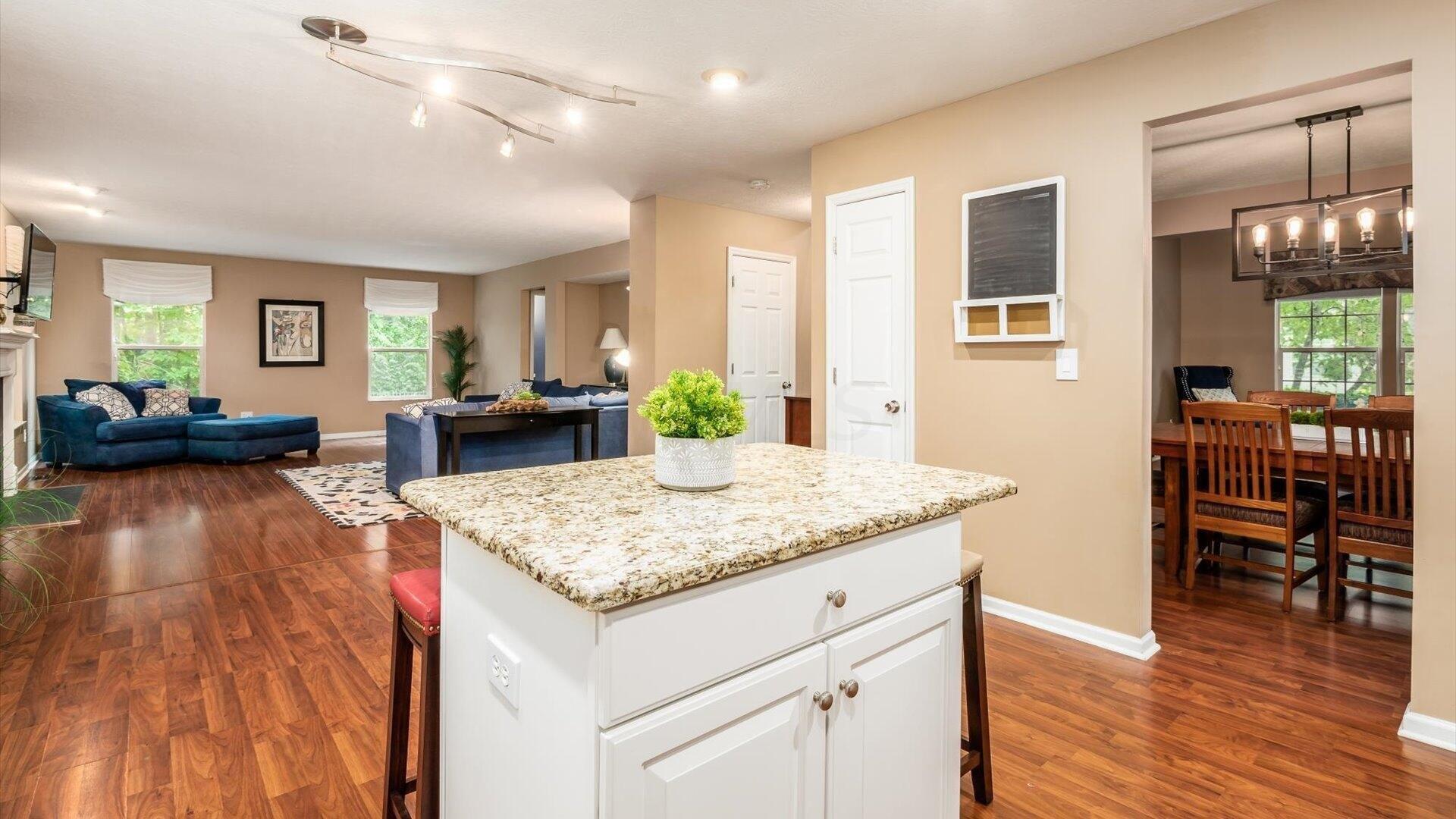 Norfolk Sq S, Pickerington, OH 43147