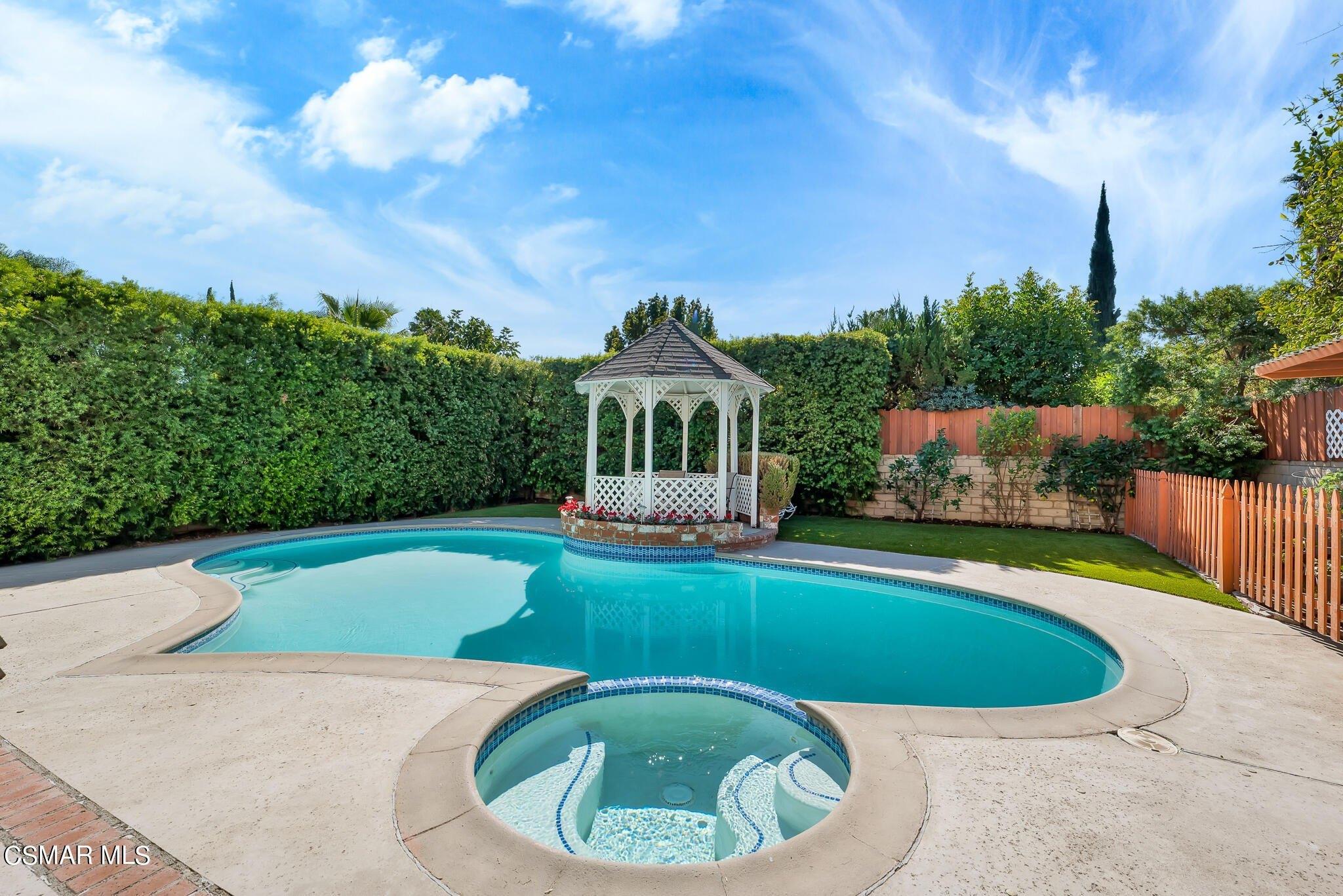 Strathern St, Winnetka, CA 91306
