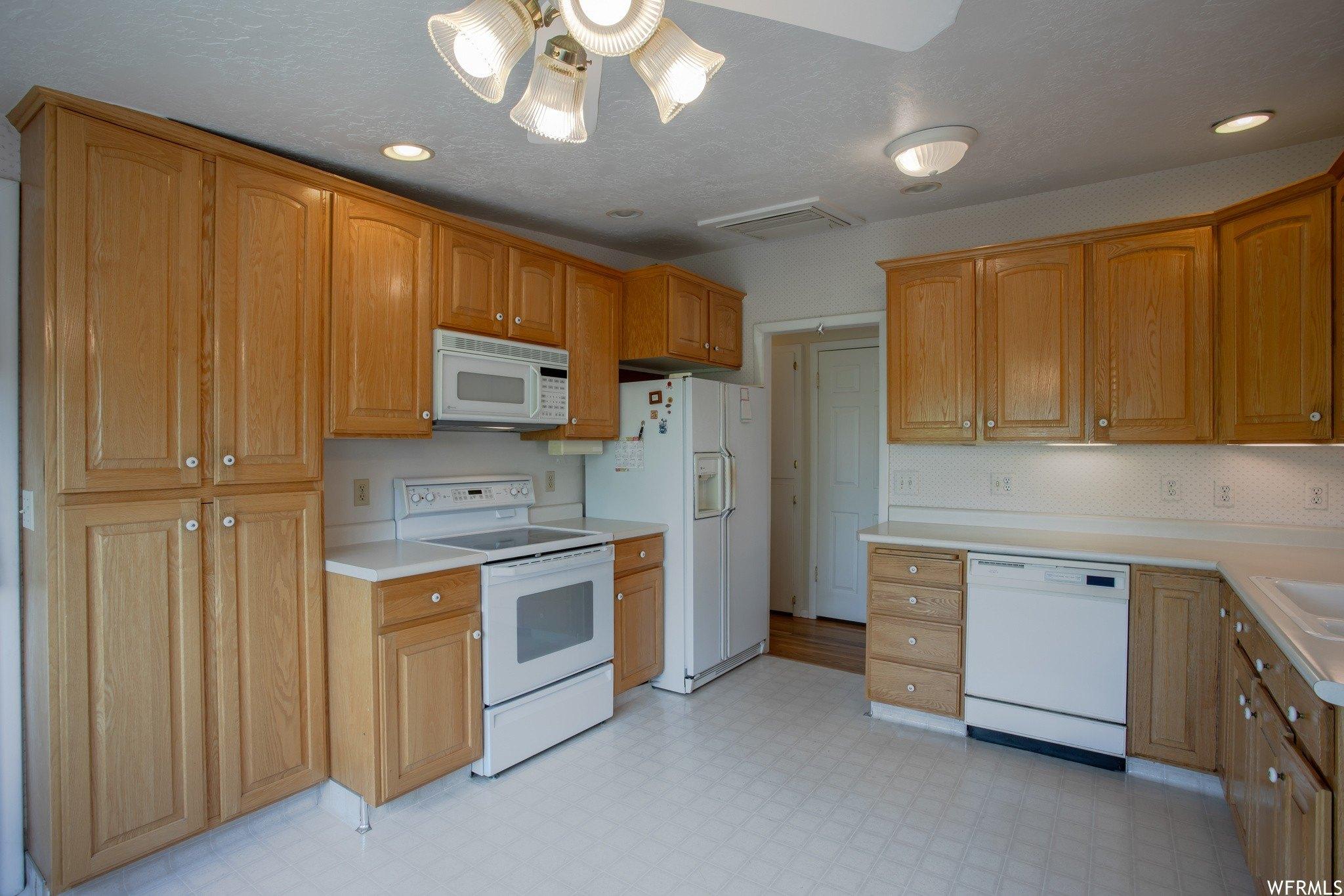 N Davis Blvd, Bountiful, UT 84010
