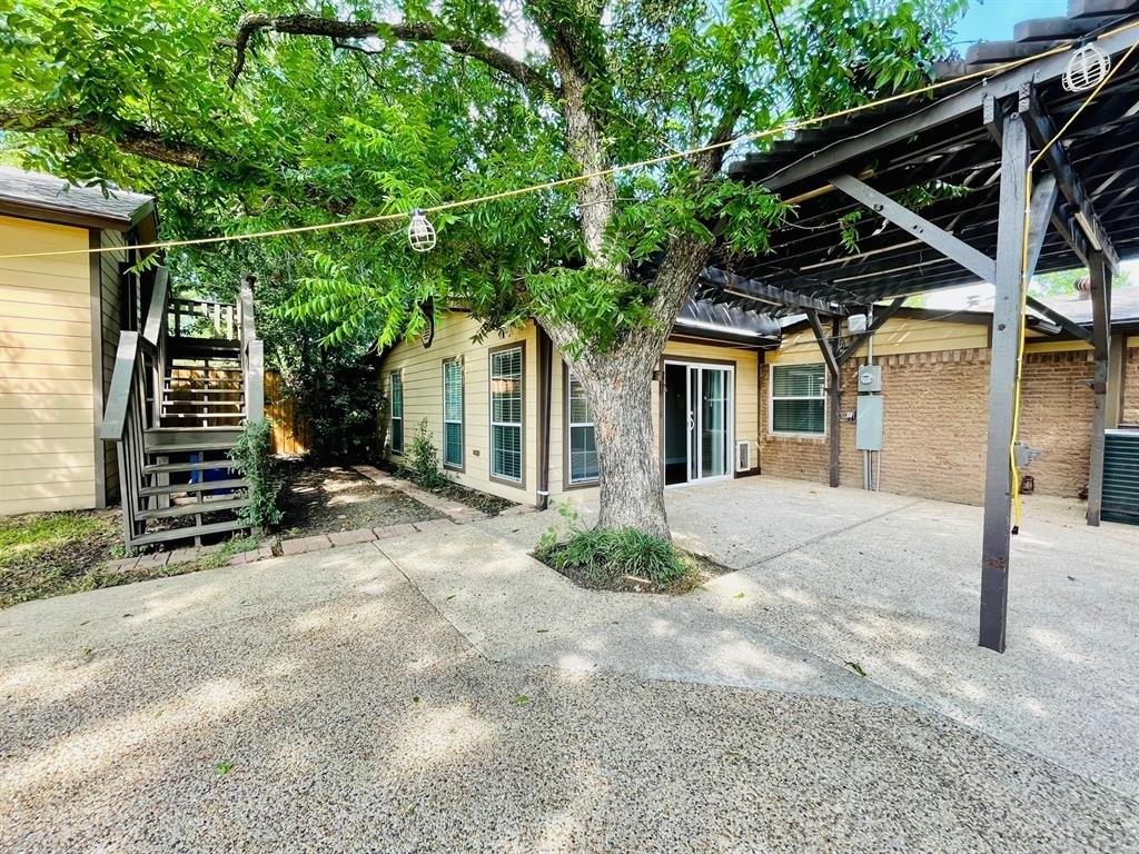 Mason Dr, Mesquite, TX 75150