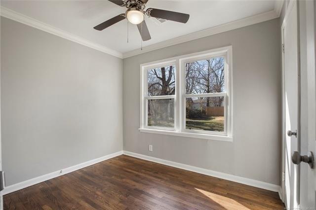 E Newton Pl, Tulsa, OK 74115