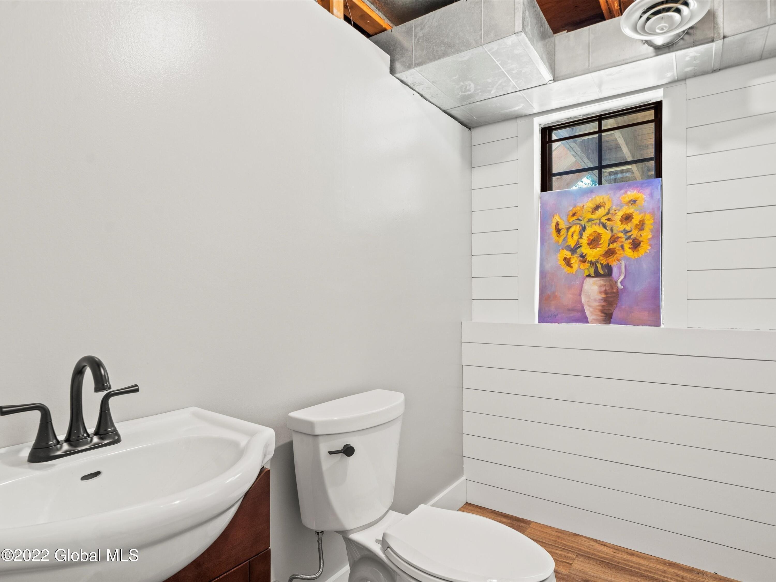 Cook Cir, Gansevoort, NY 12831