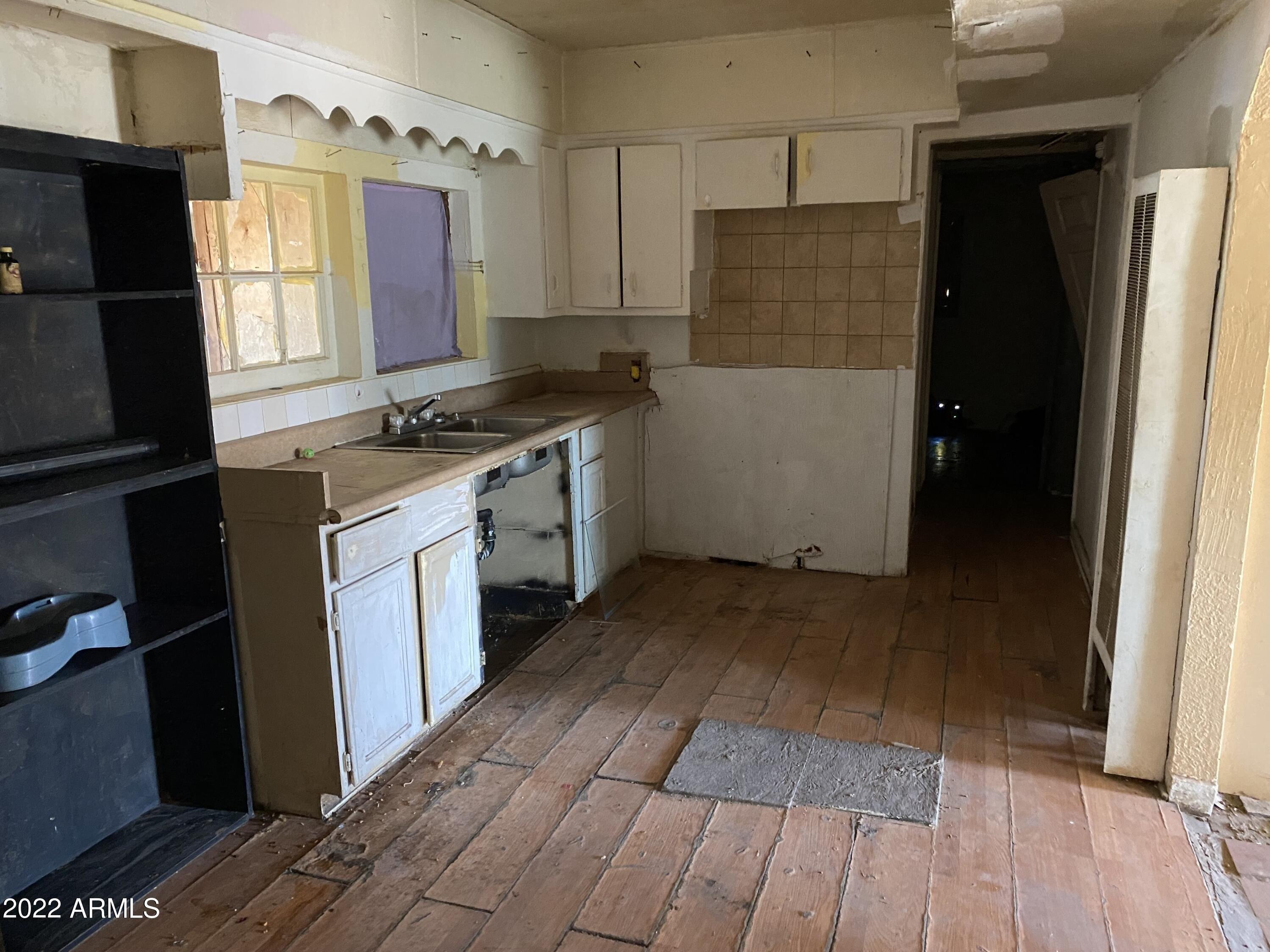 E Polk St, Phoenix, AZ 85008