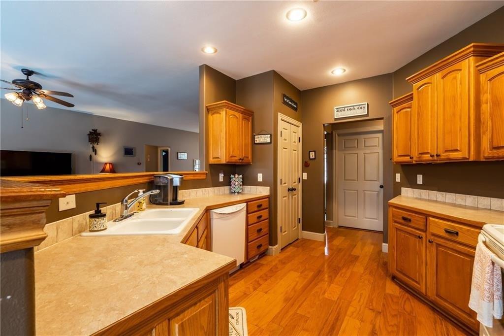 Oniell Cir, Bella Vista, AR 72715