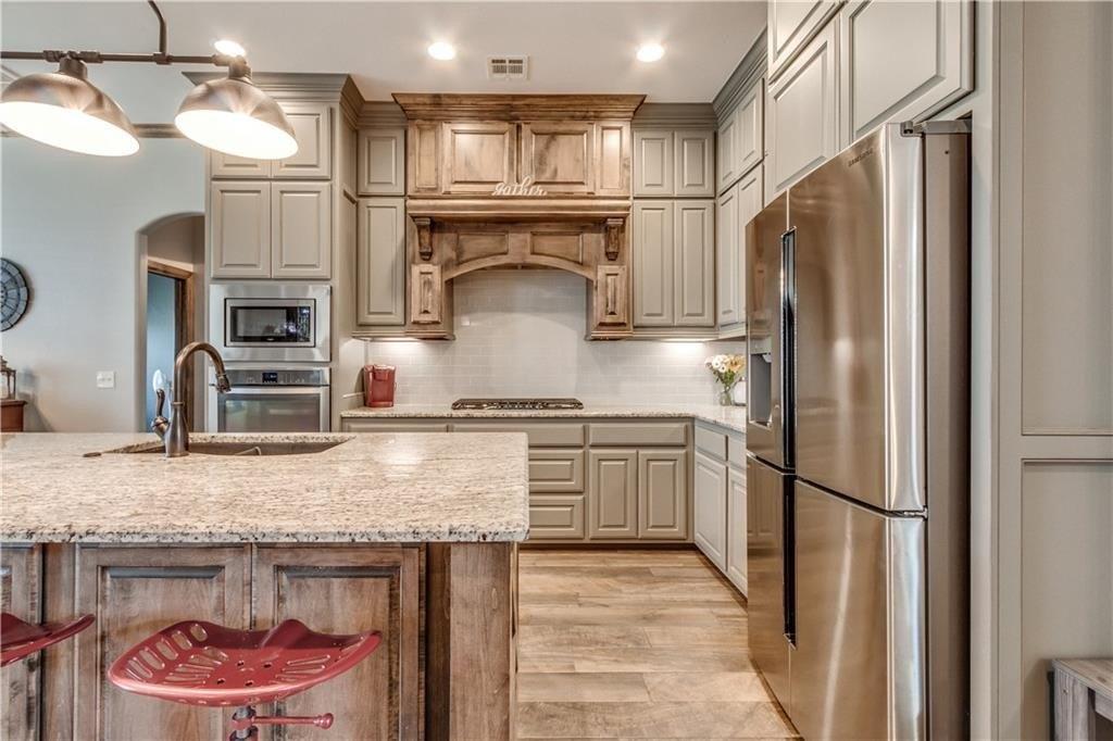 Sugar Sands Rd, Yukon, OK 73099