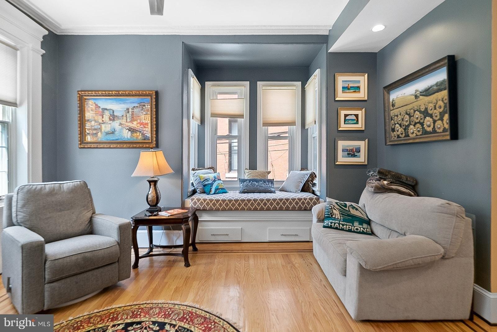 S 2nd St, Philadelphia, PA 19147