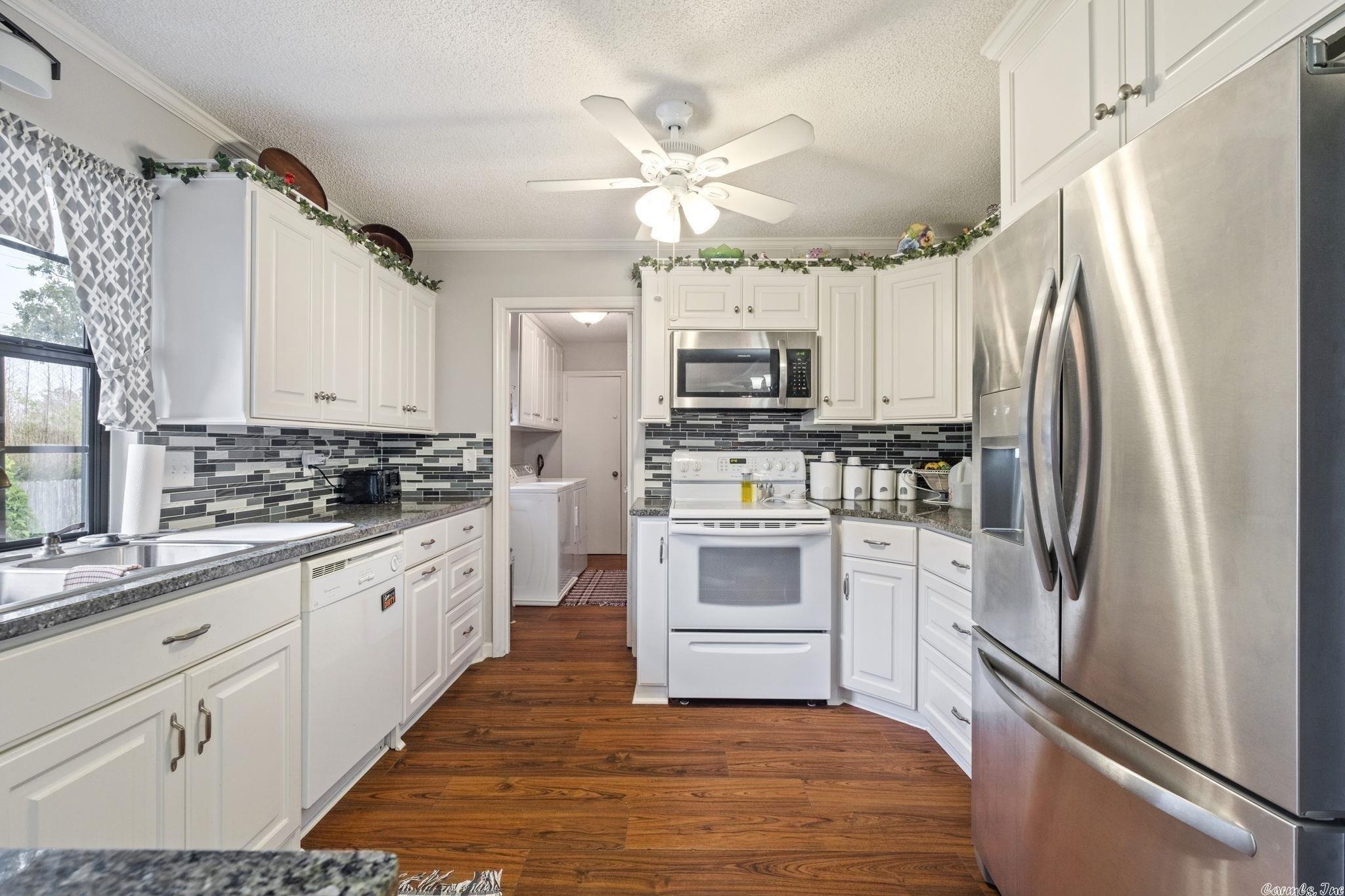 Helen Dr, Sherwood, AR 72120