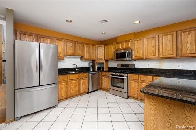 N Beech Daly Rd, Dearborn Heights, MI 48127