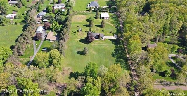 Loris Ln, Oxford, MI 48371