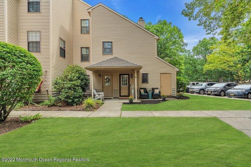 Azalea Cir, Jackson, NJ 08527
