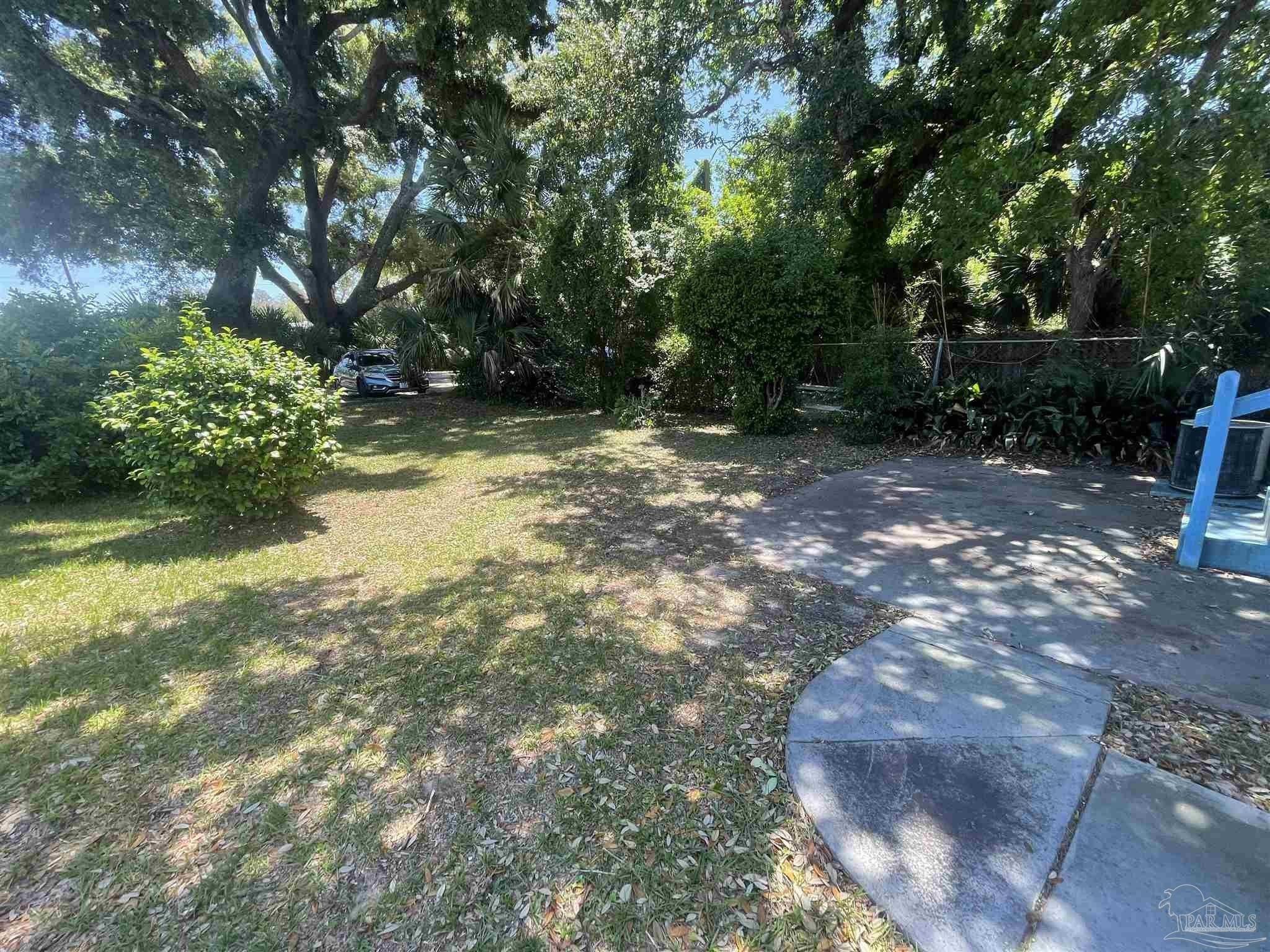 N Reus St, Pensacola, FL 32501
