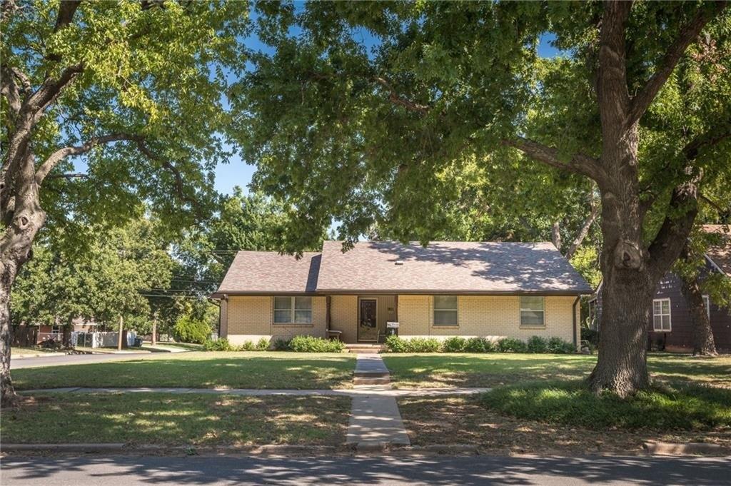 S 8th St, Chickasha, OK 73018