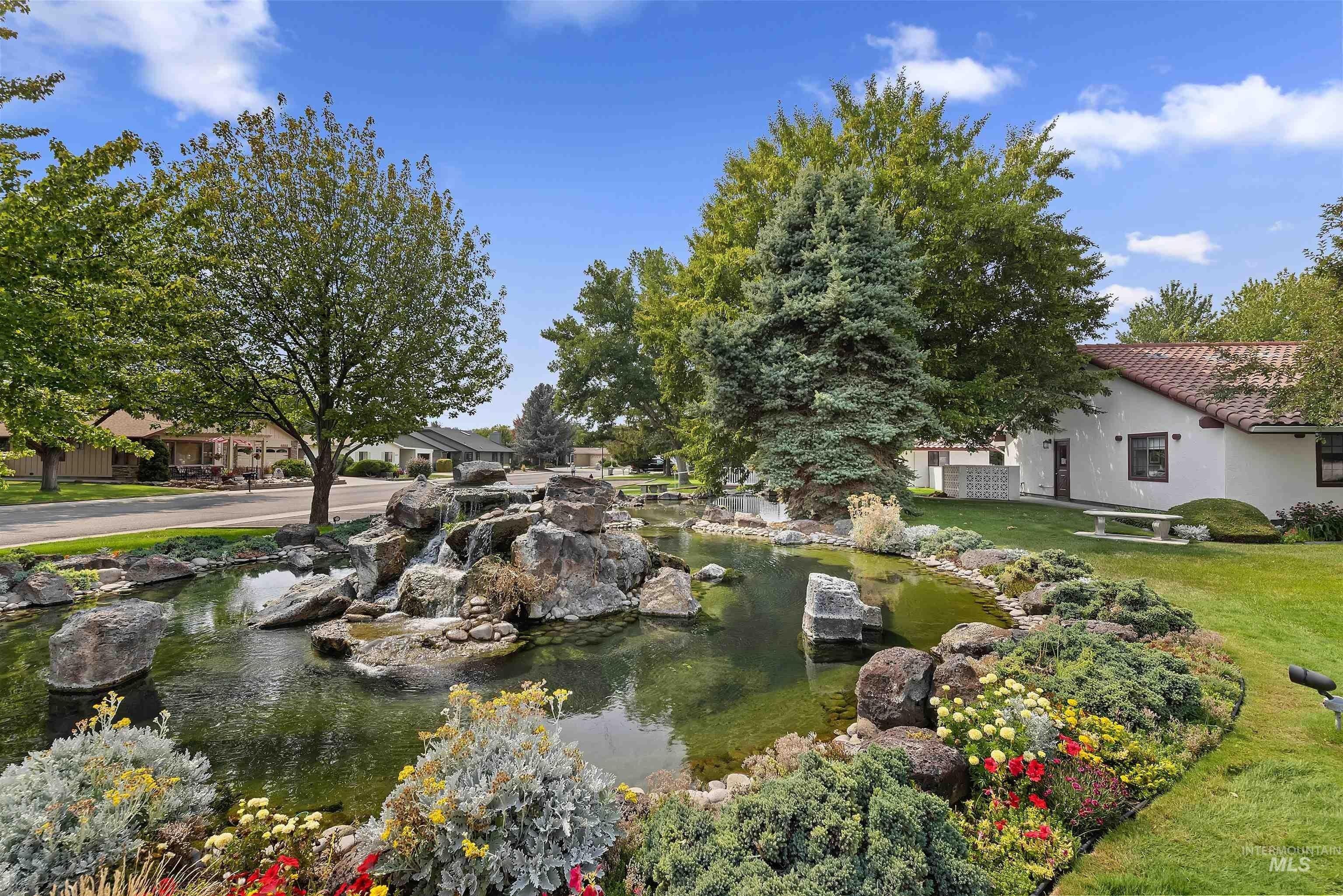 W Clubhouse Ln, Garden City, ID 83714