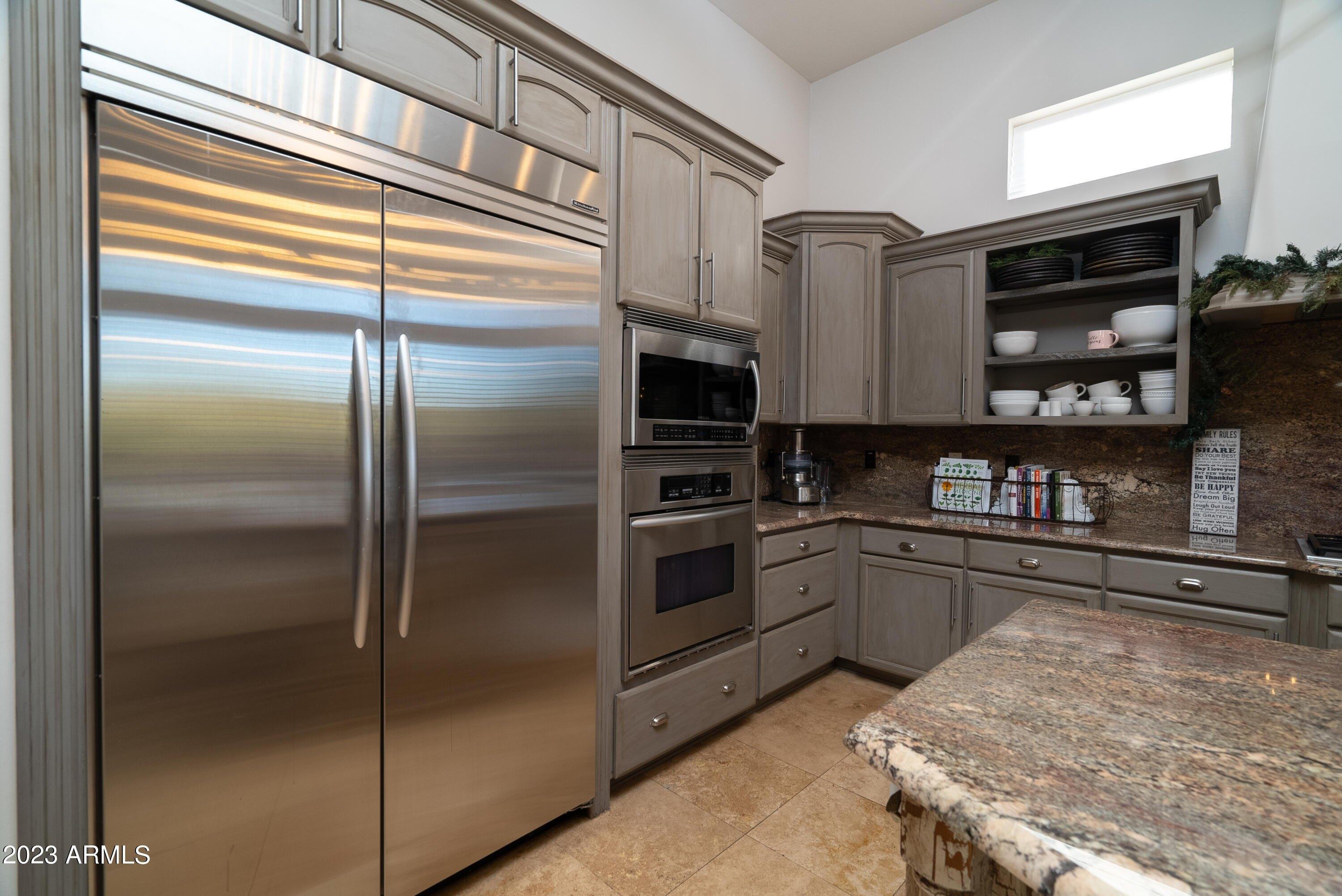 E Sandia Cir, Mesa, AZ 85207