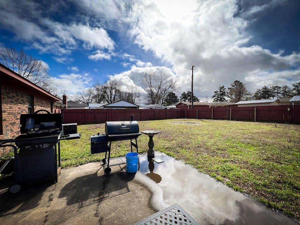 Kim St E, Wynne, AR 72396