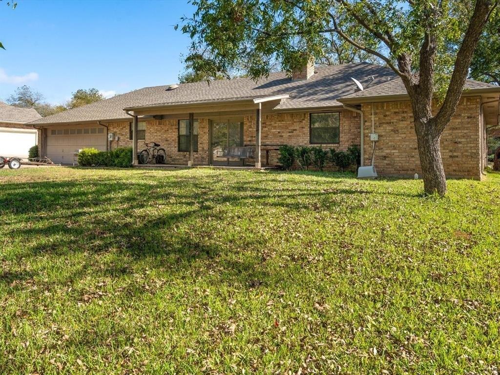 Monticello Dr, Granbury, TX 76049