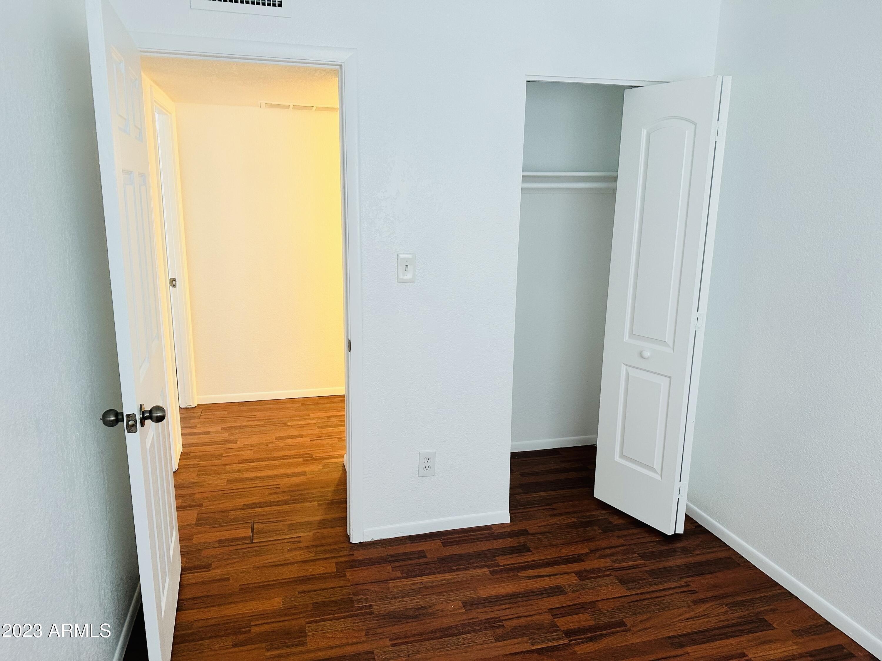E Wood St, Phoenix, AZ 85040