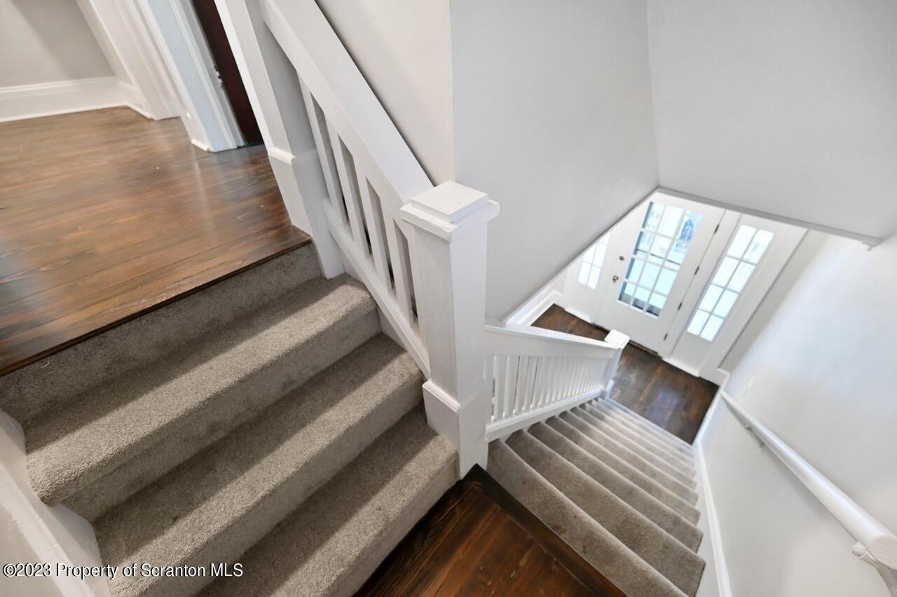 W Elm St, Scranton, PA 18504