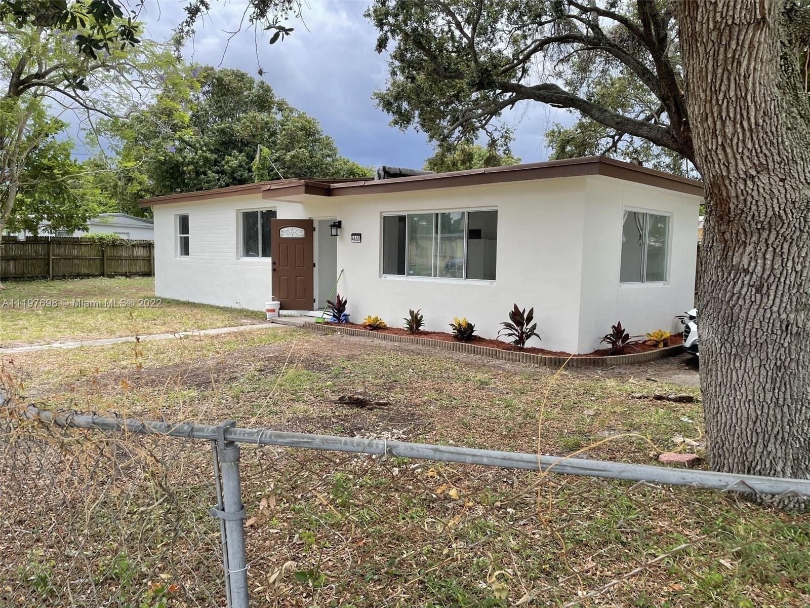 Sw 36th St, West Park, FL 33023