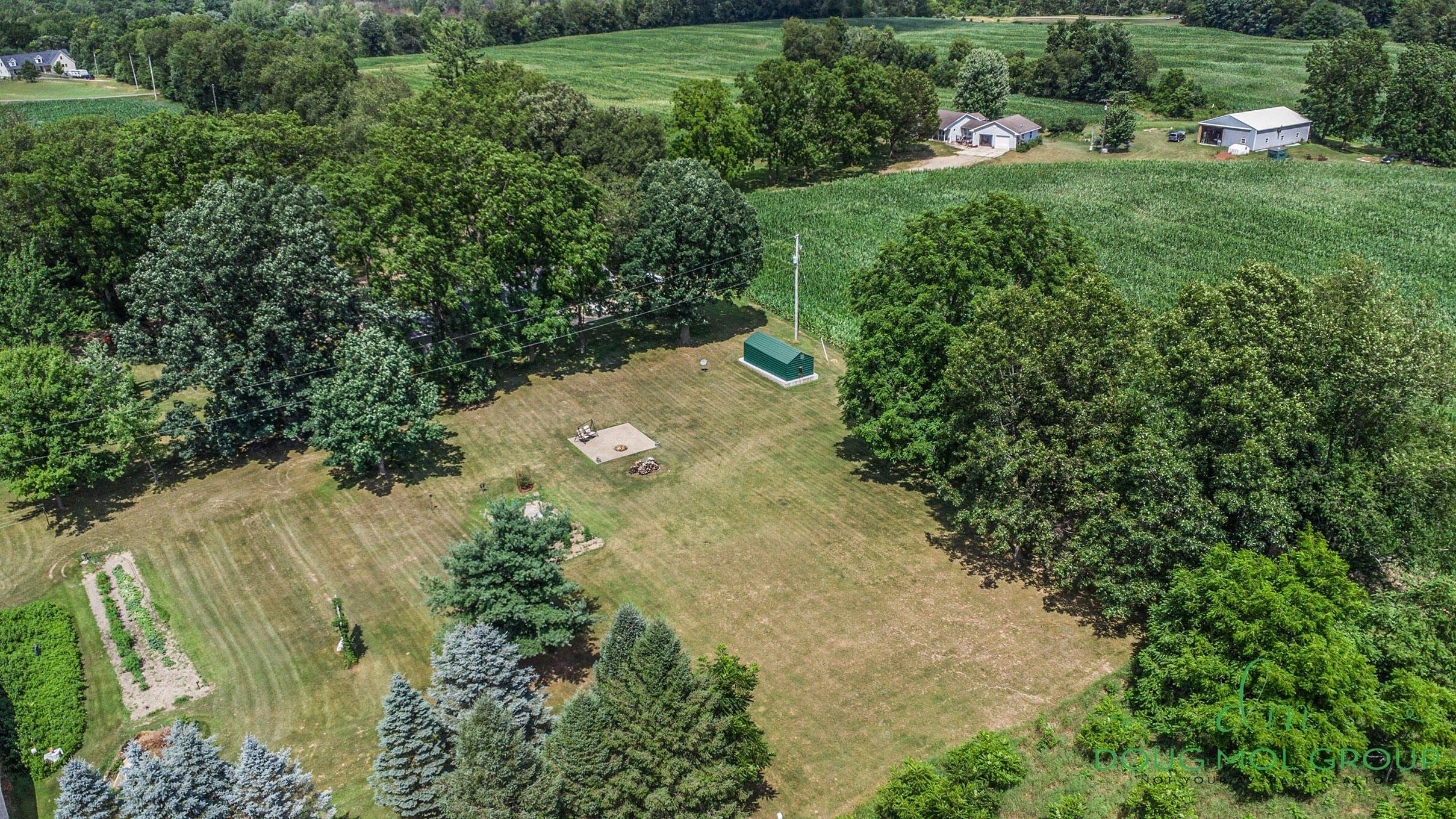 7 Mile Rd Ne, Rockford, MI 49341