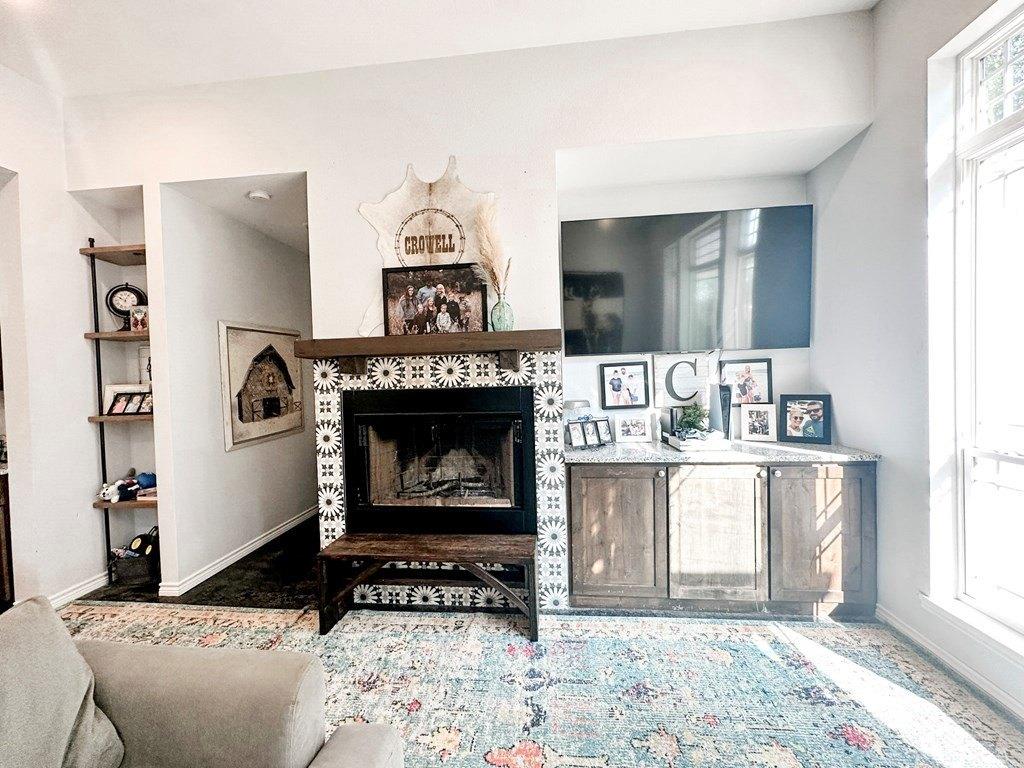 Louise Ln, Athens, TX 75751