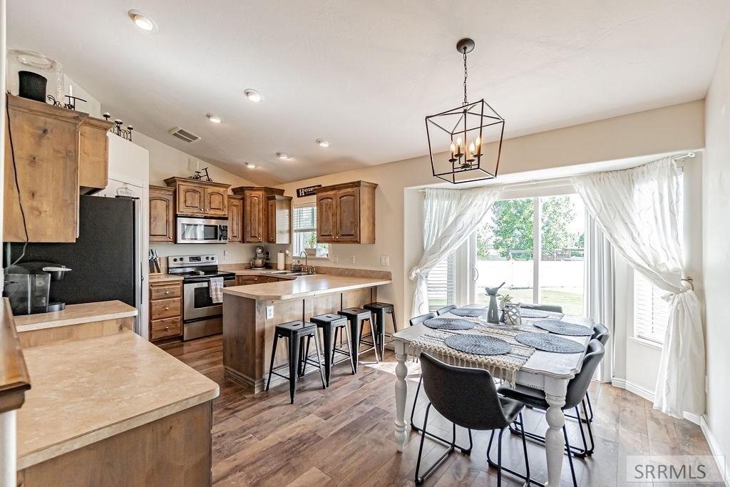 Lilac Cir, Iona, ID 83427