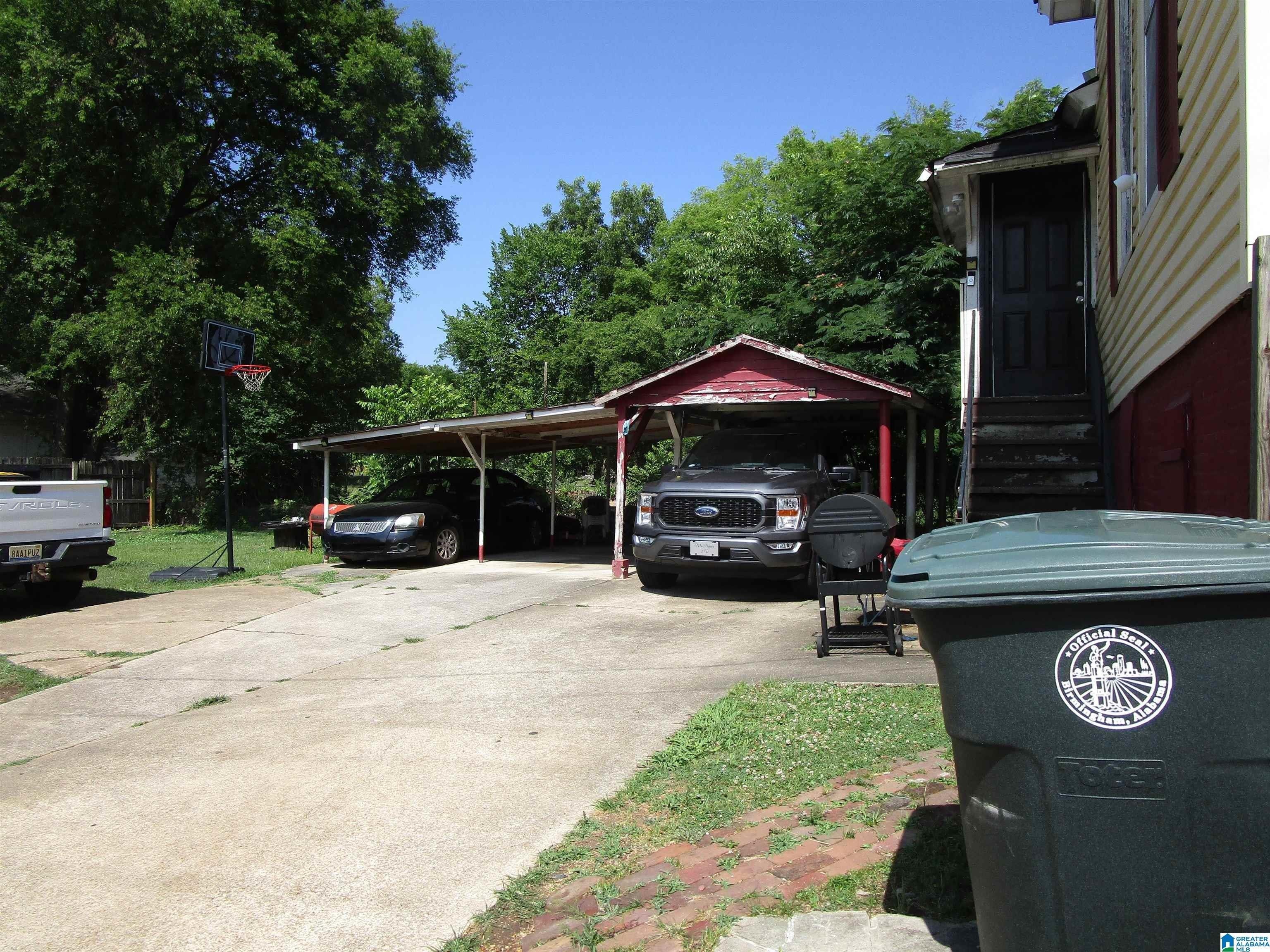 9th Ave N, Birmingham, AL 35212