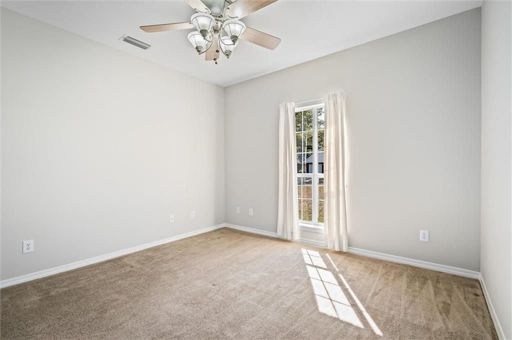 W Edgefield Dr, Saraland, AL 36571
