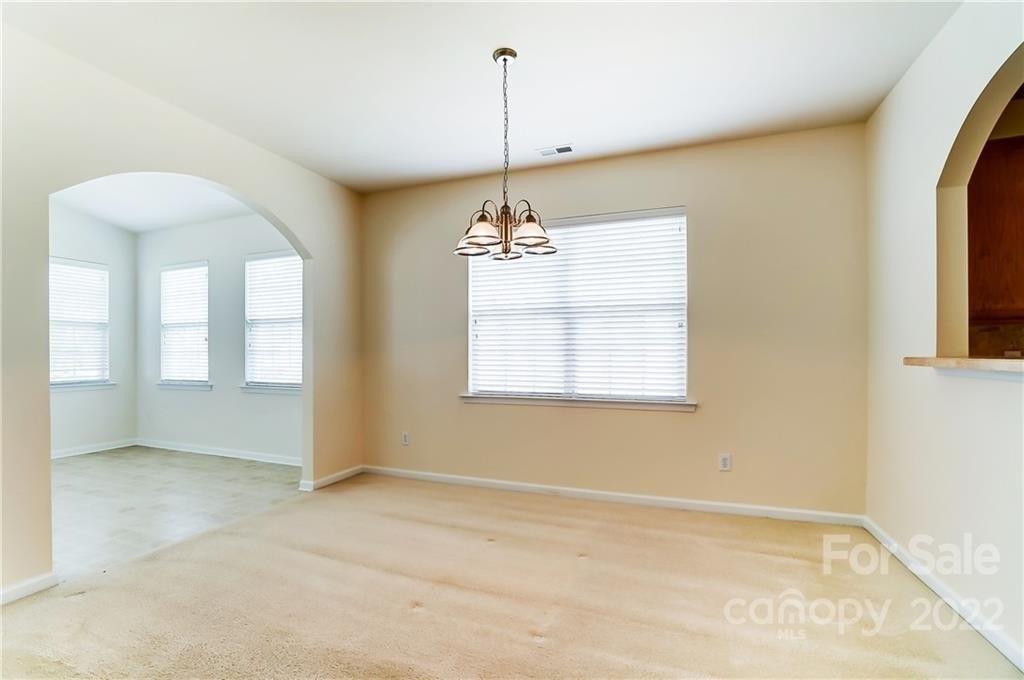 Merchant Ln, Davidson, NC 28036