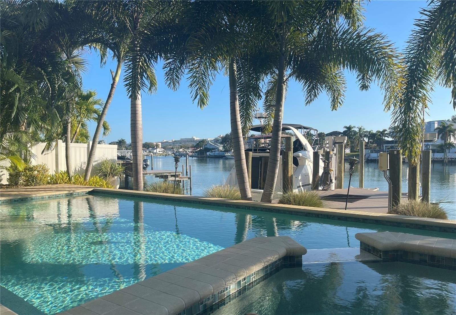 Skimmer Point Blvd S, Gulfport, FL 33707