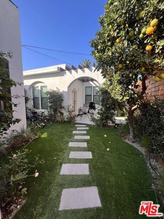 W 24th St, Los Angeles, CA 90007