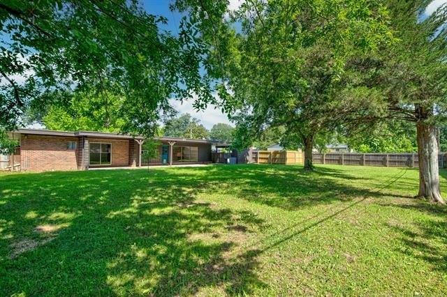 Harris Dr, Bartlesville, OK 74006