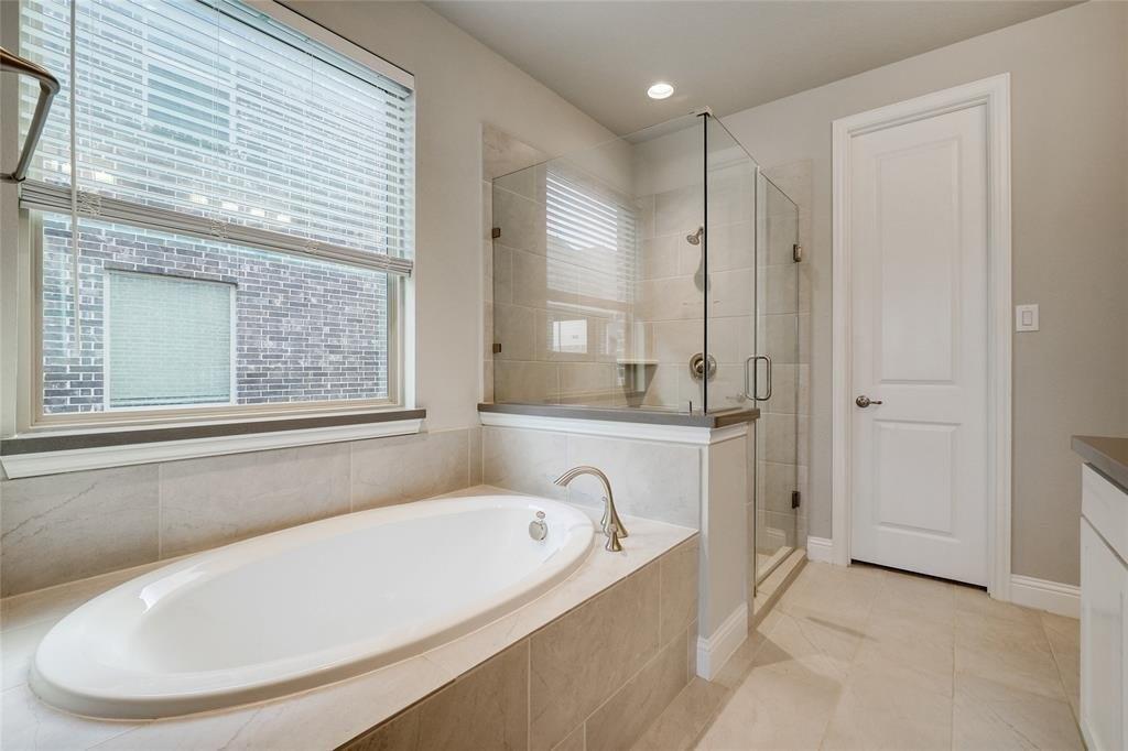 Birch Wood Ct, Argyle, TX 76226