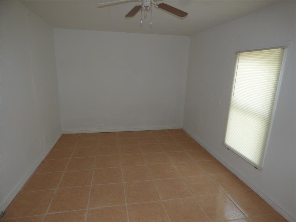 Neblett St, Eastland, TX 76448