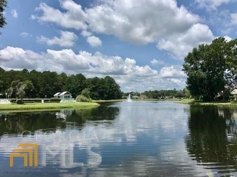 Hallowes Dr S, Saint Marys, GA 31558