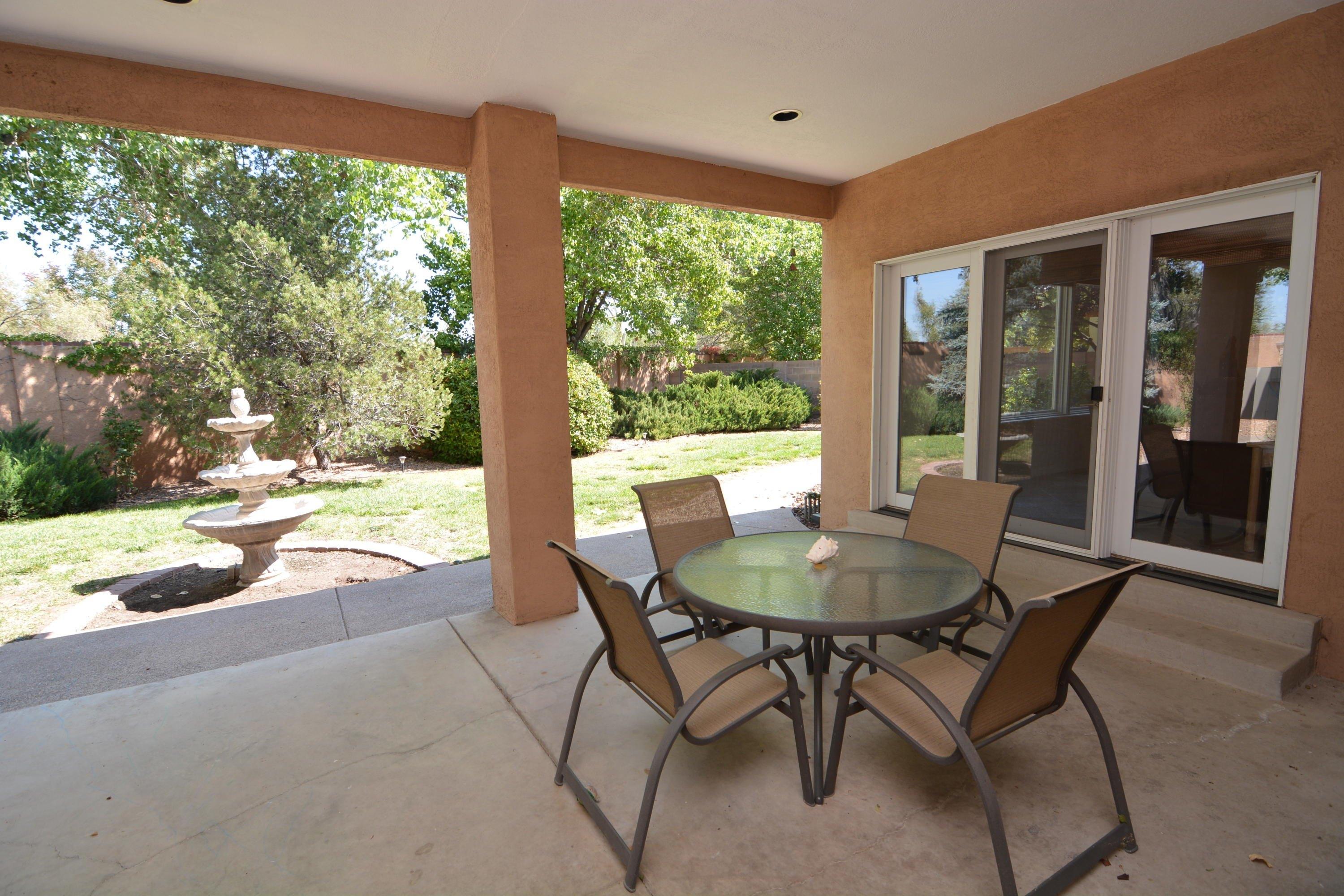 Tierra Del Rio Nw, Albuquerque, NM 87107
