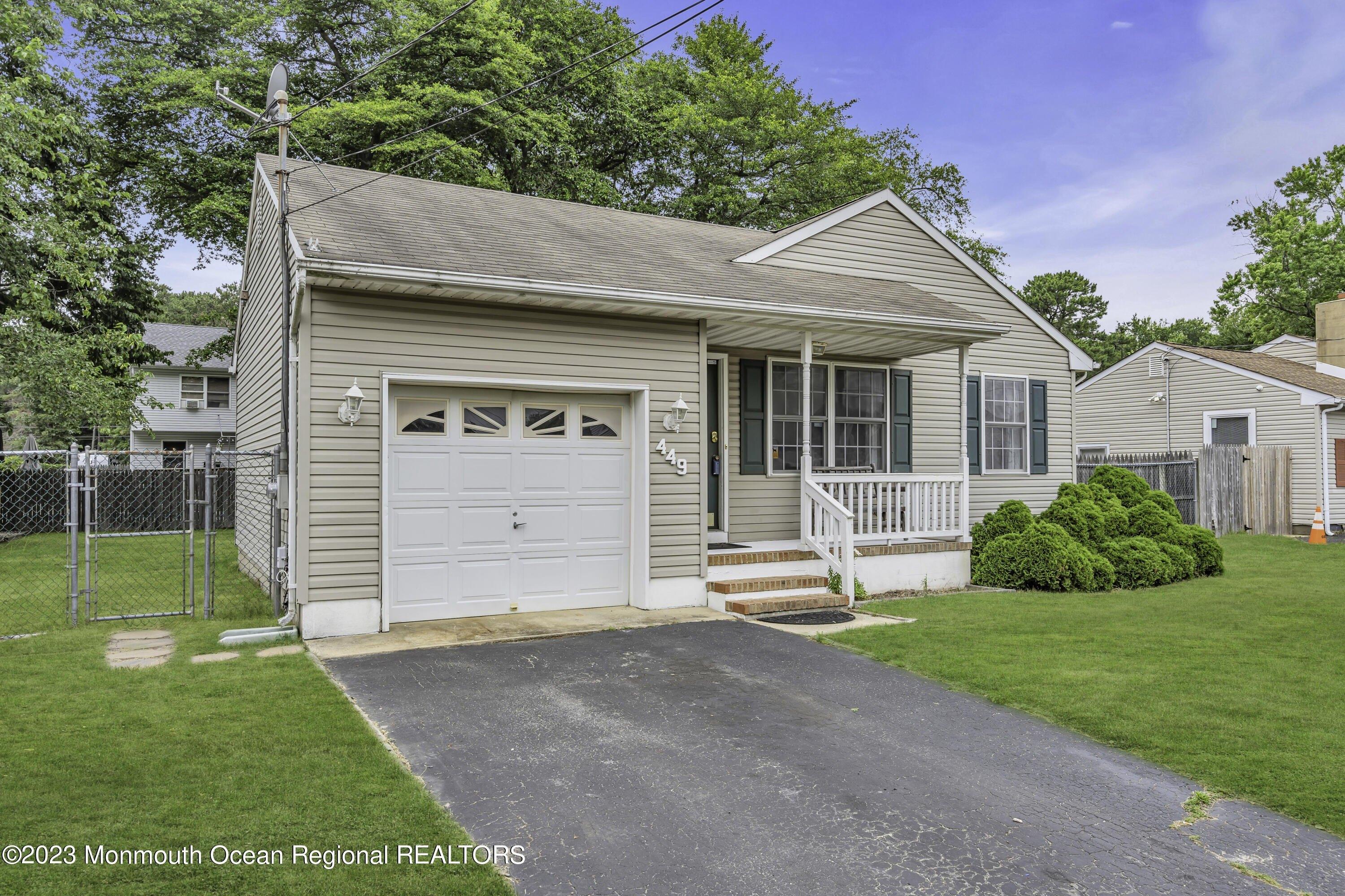 Ann Ave, Brick, NJ 08724