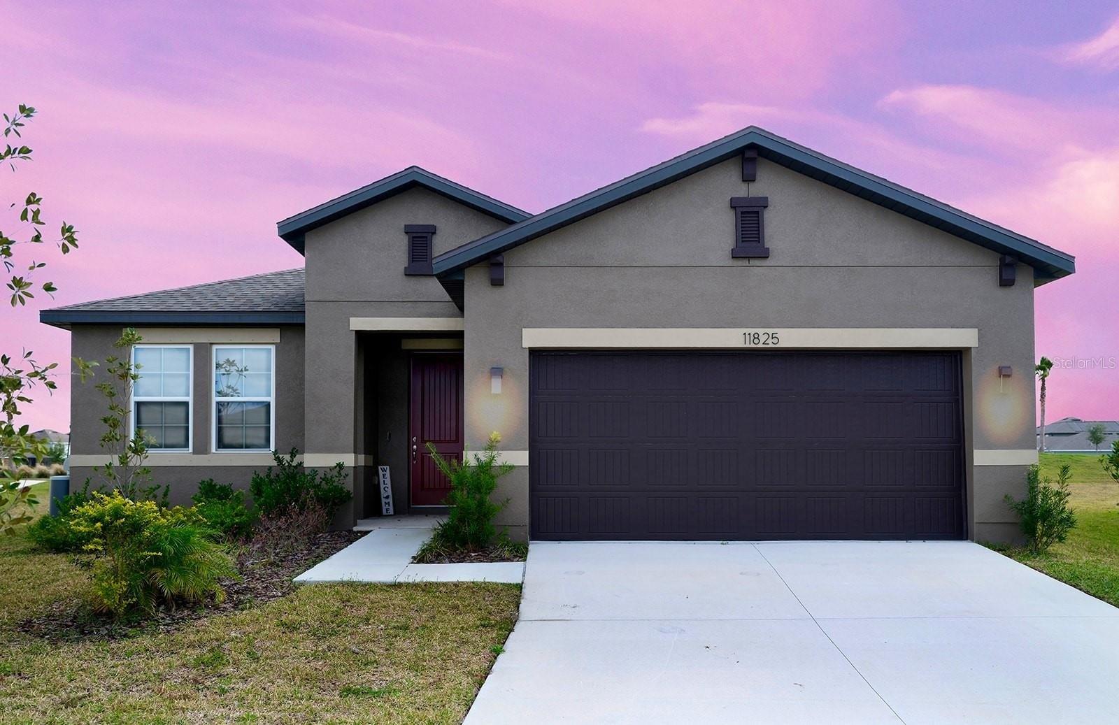 Bluegrass Field Ct, Riverview, FL 33579