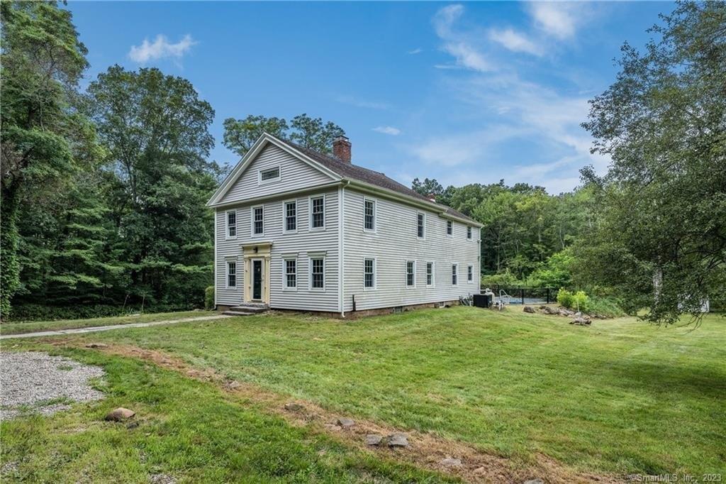 Ledge Hill Rd, Guilford, CT 06437