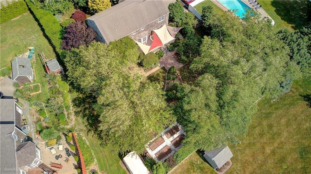 Middle Rd, Portsmouth, RI 02871