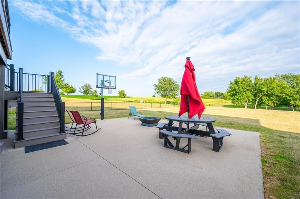160th Ave, Indianola, IA 50125