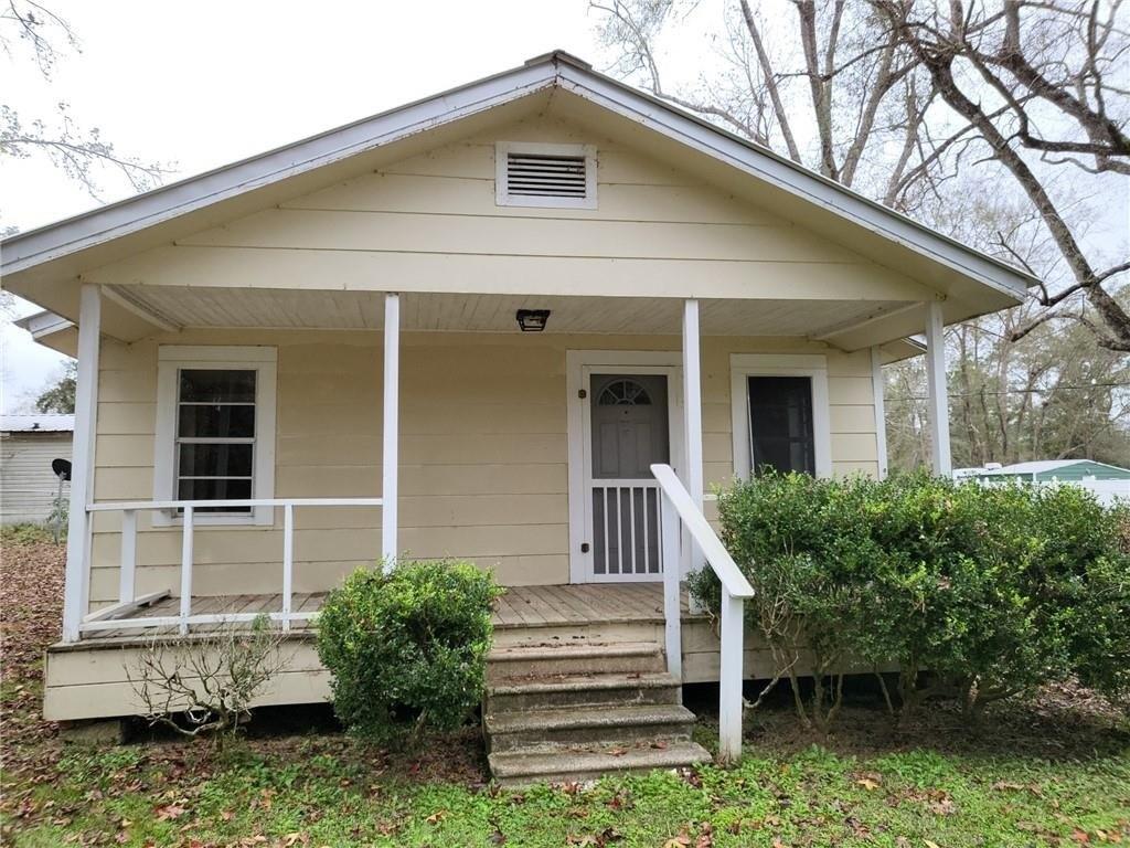Florida Ave, Leakesville, MS 39451
