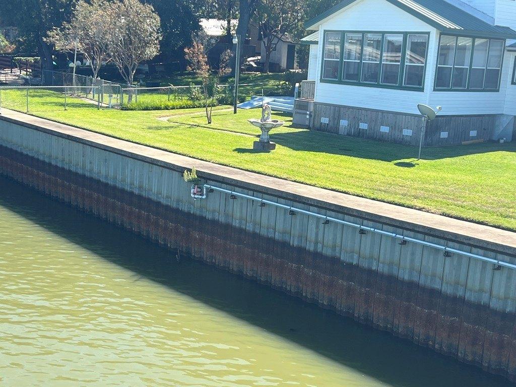Jeffrey Cir, Gun Barrel City, TX 75156